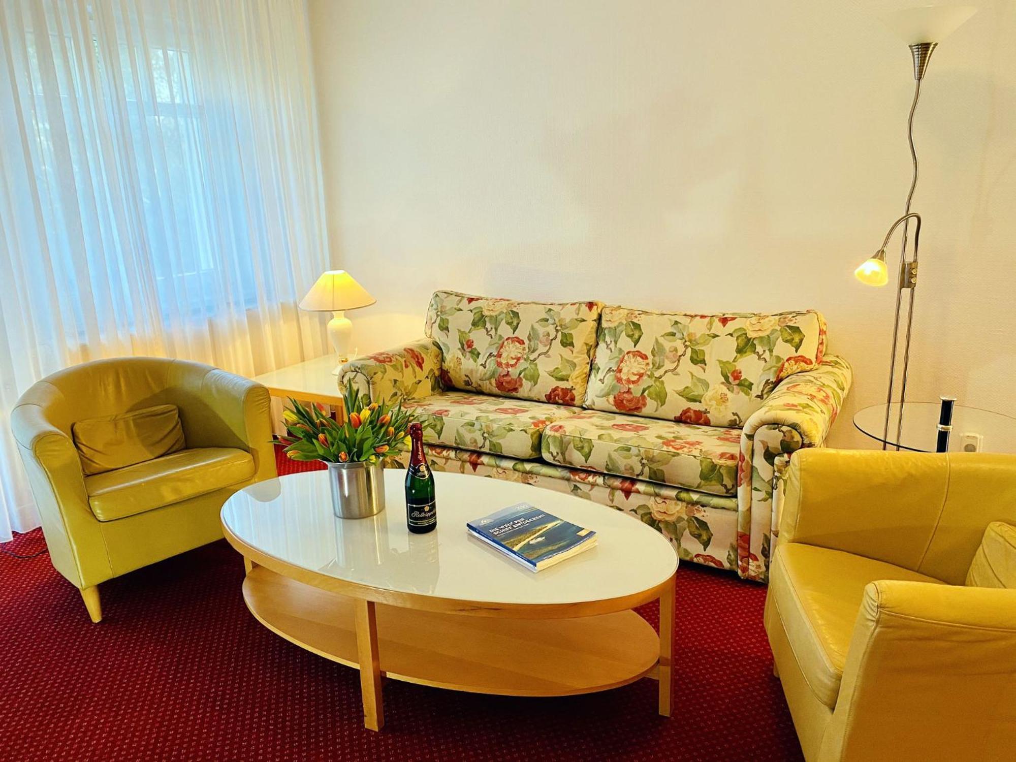 Haus Kastell - Suite Strandglück Heringsdorf  Exterior foto